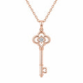 Collana Ciondolo Chiave Elegante in Oro Rosa con Cristallo